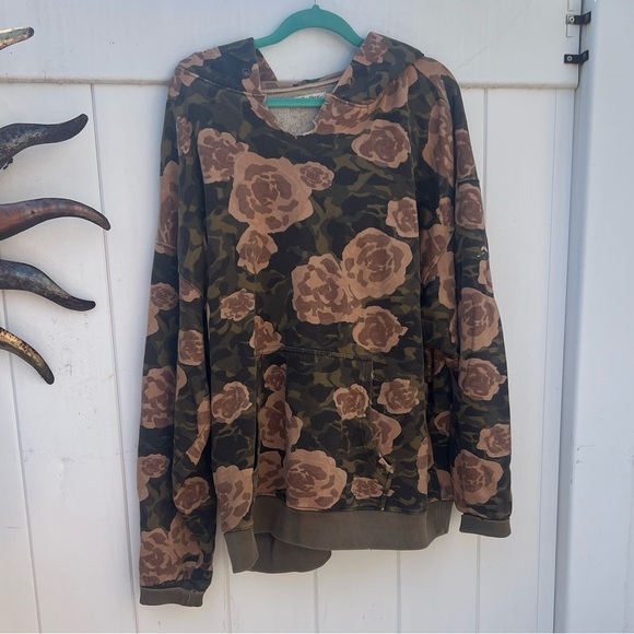 We The Free It’s a Vibe Printed Hoodie - Picture 5 of 7